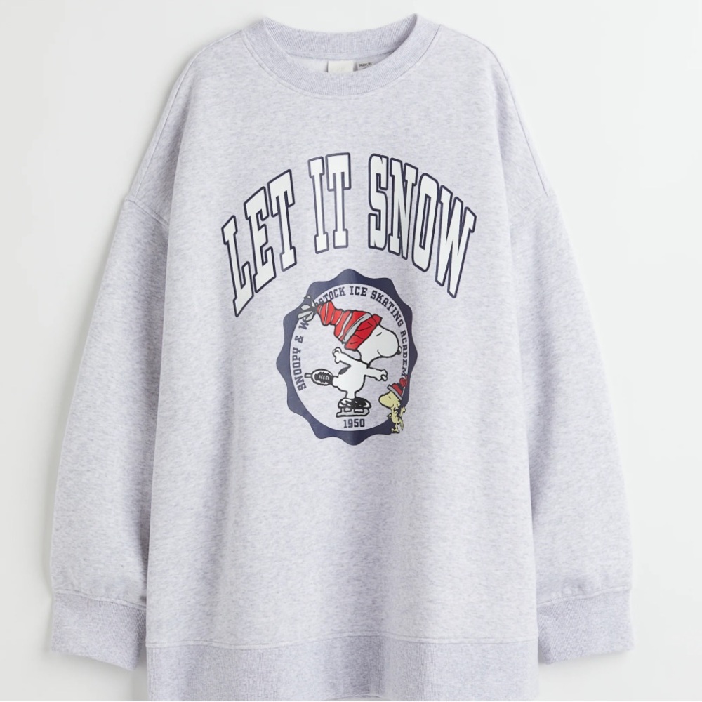 H&M Peanuts OVERSIZED Snoopy Crewneck Sweater